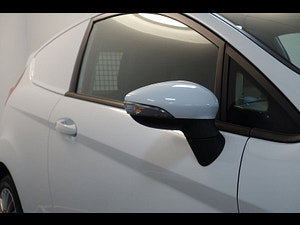 Ford Fiesta Van thumbnail