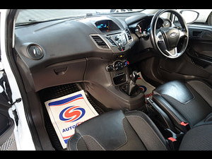Ford Fiesta Van thumbnail