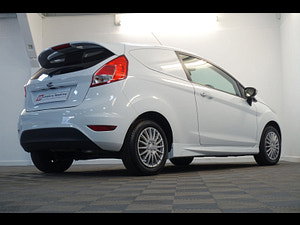 Ford Fiesta Van thumbnail