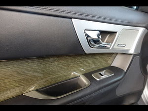 Jaguar XF thumbnail