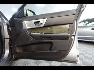 Jaguar XF thumbnail