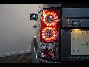 Land Rover Discovery 4 thumbnail