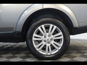 Land Rover Discovery 4 thumbnail
