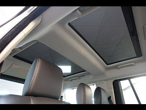 Land Rover Discovery 4 thumbnail