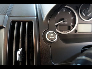 Land Rover Freelander 2 thumbnail
