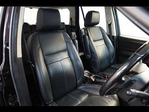 Land Rover Freelander 2 thumbnail