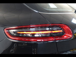 Porsche Macan thumbnail