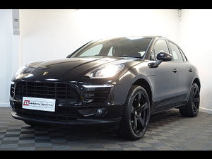 Porsche Macan thumbnail