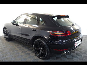 Porsche Macan thumbnail