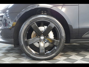 Porsche Macan thumbnail