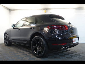 Porsche Macan thumbnail