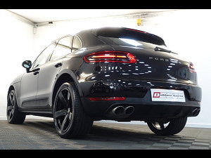 Porsche Macan thumbnail