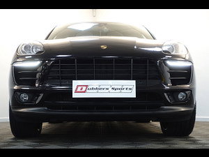 Porsche Macan thumbnail