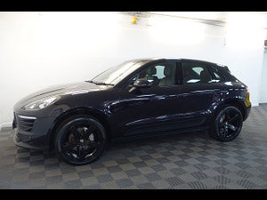 Porsche Macan thumbnail