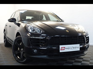 Porsche Macan thumbnail
