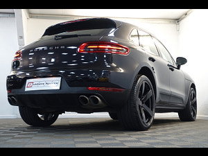 Porsche Macan thumbnail