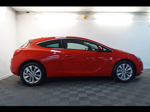 Vauxhall Astra GTC thumbnail