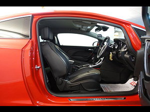 Vauxhall Astra GTC thumbnail