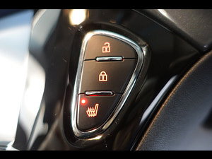 Vauxhall Corsa thumbnail