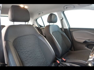 Vauxhall Corsa thumbnail