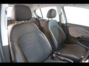 Vauxhall Corsa thumbnail
