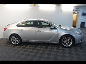 Vauxhall Insignia thumbnail