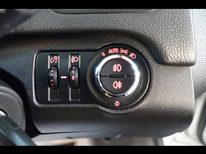 Vauxhall Insignia thumbnail