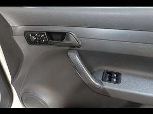 Volkswagen Caddy thumbnail