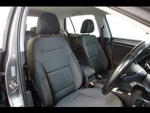 Volkswagen Golf thumbnail