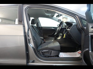 Volkswagen Golf thumbnail