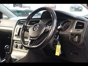 Volkswagen Golf thumbnail
