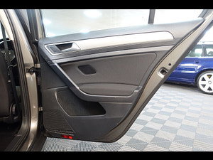 Volkswagen Golf thumbnail