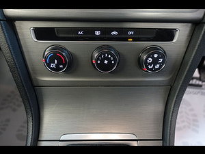 Volkswagen Golf thumbnail