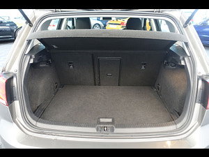 Volkswagen Golf thumbnail