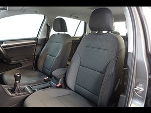 Volkswagen Golf thumbnail