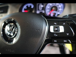 Volkswagen Golf thumbnail
