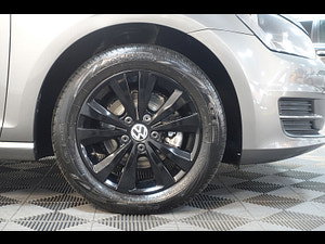 Volkswagen Golf thumbnail