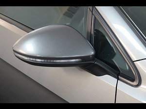 Volkswagen Golf thumbnail