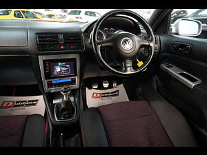 Volkswagen Golf thumbnail