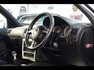 Volkswagen Golf thumbnail