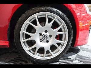 Volkswagen Golf thumbnail