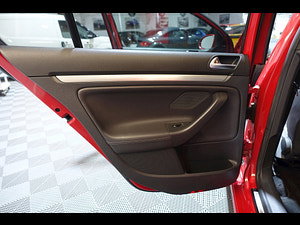 Volkswagen Golf thumbnail