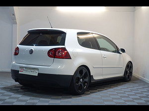 Volkswagen Golf thumbnail