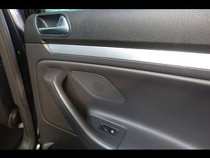Volkswagen Golf thumbnail