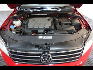 Volkswagen Passat thumbnail