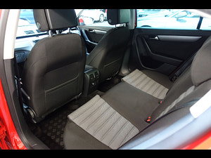 Volkswagen Passat thumbnail