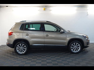 Volkswagen Tiguan thumbnail