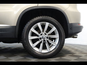Volkswagen Tiguan thumbnail