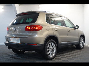 Volkswagen Tiguan thumbnail
