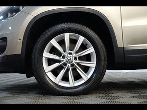 Volkswagen Tiguan thumbnail